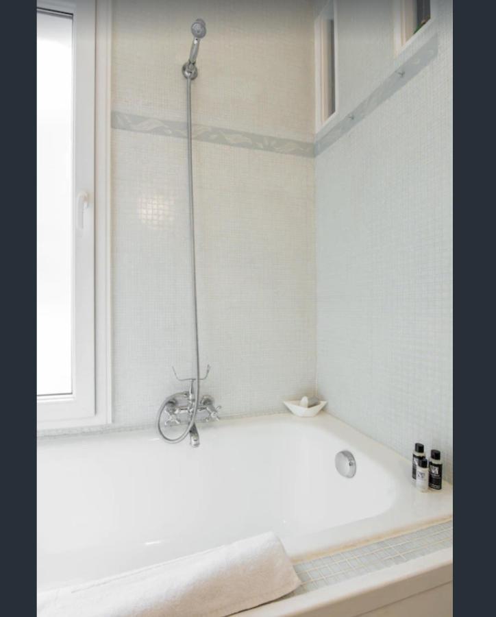 Paris Petit Appartement Lumineux Et Atypique Eksteriør billede