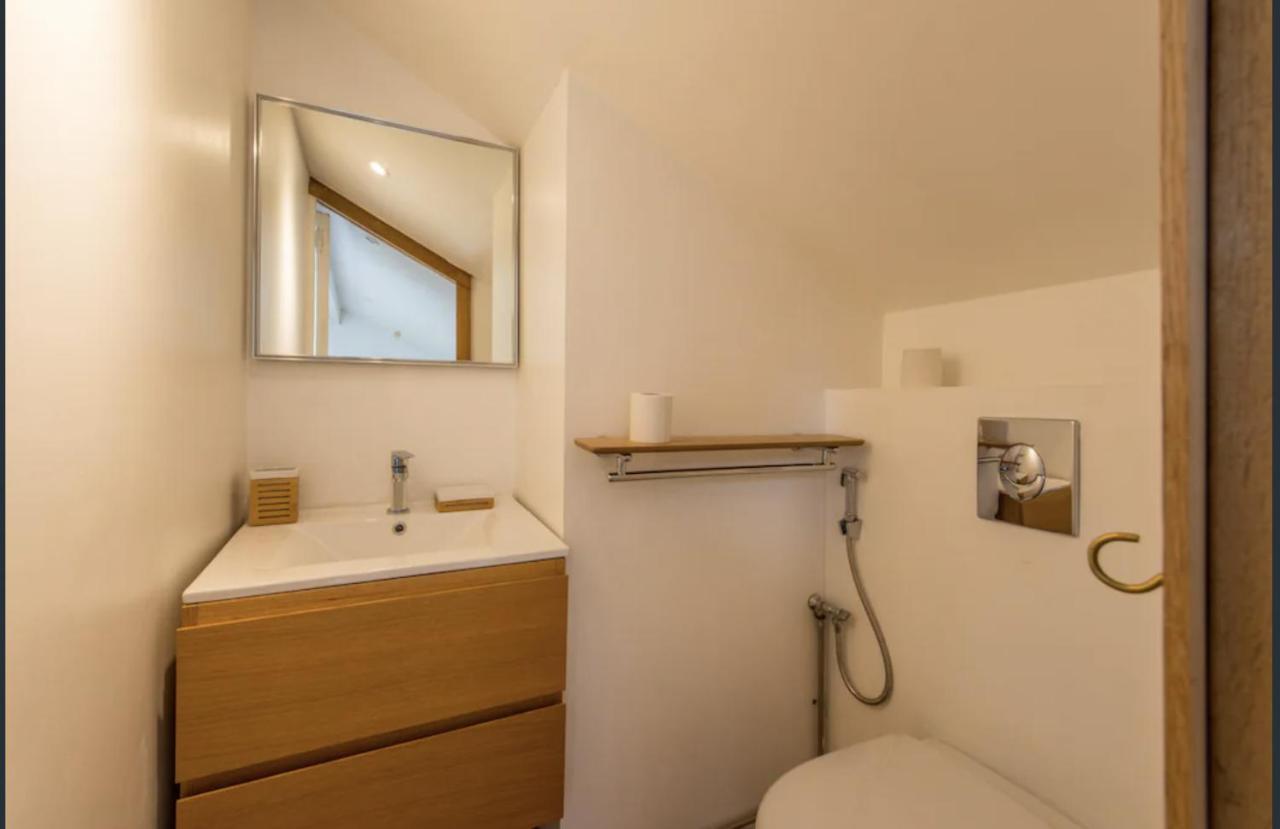 Paris Petit Appartement Lumineux Et Atypique Eksteriør billede